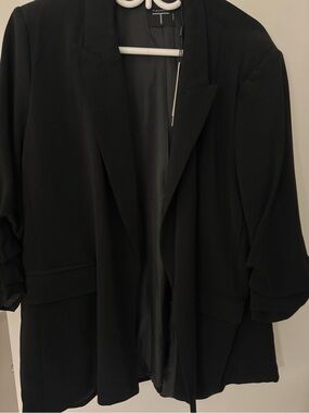 BNWT Tahari Black Blazer